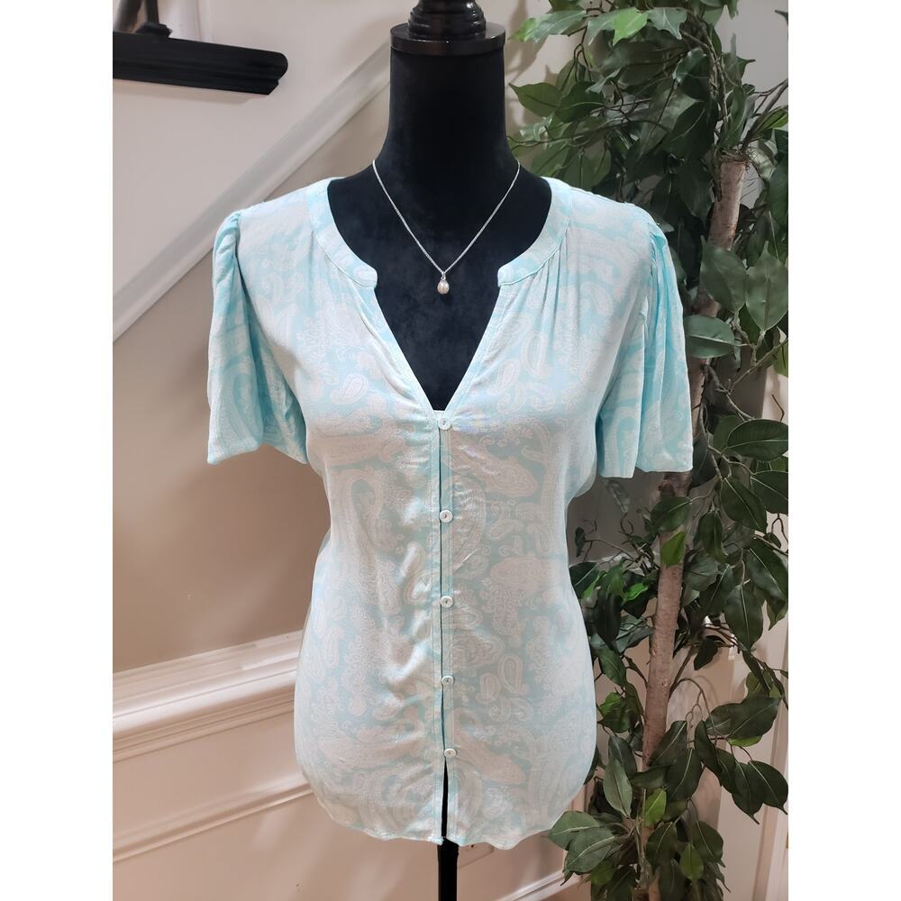 Loft Blouse Top Women's Medium White & Blue Paisley Flared Short Sleeve V-Neck